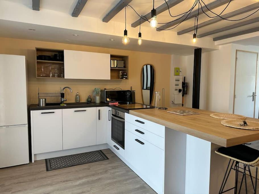 Appartement Moderne Avec Jardin Et Parking 瓦讷 外观 照片