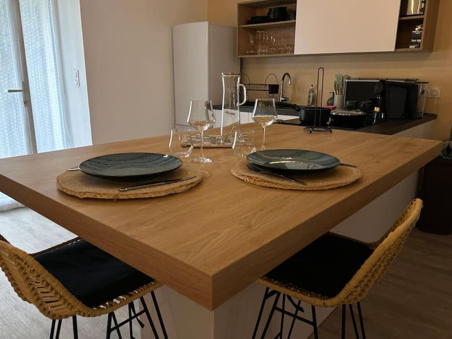 Appartement Moderne Avec Jardin Et Parking 瓦讷 外观 照片